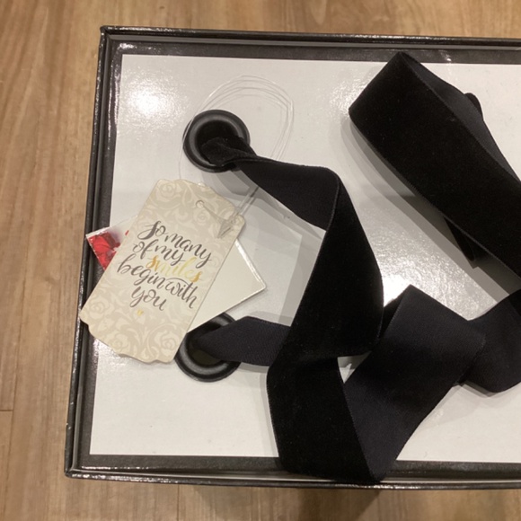 Always and Forever Flower Bear - Picture 2 of 2